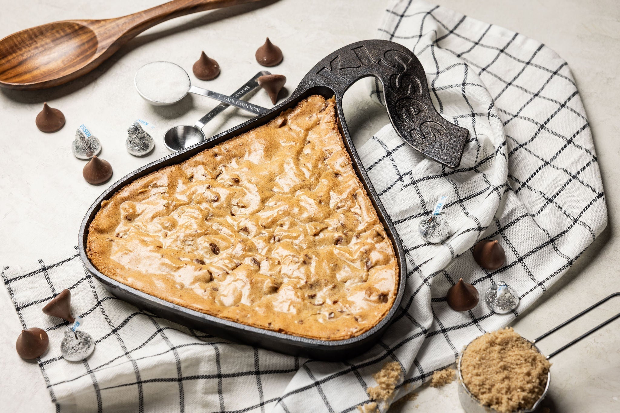 Hershey's Kisses blondie served in Hershey Kisses shaped skillet.