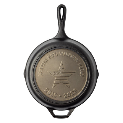Personalized skillet featuring a star with an American Flag pattern in the center with two editable text fields on the top and bottom arc's.