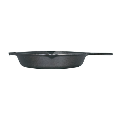 Side view of skillet.