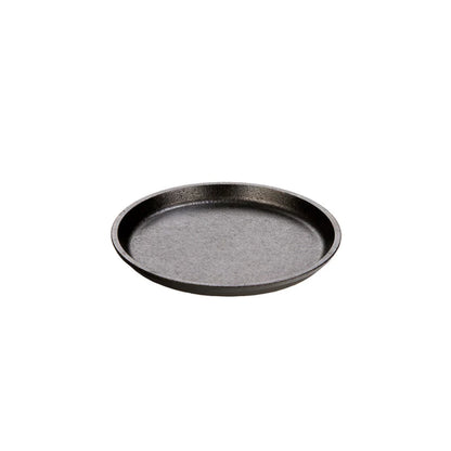 Round griddle shaped similar to a plate with tall edges.