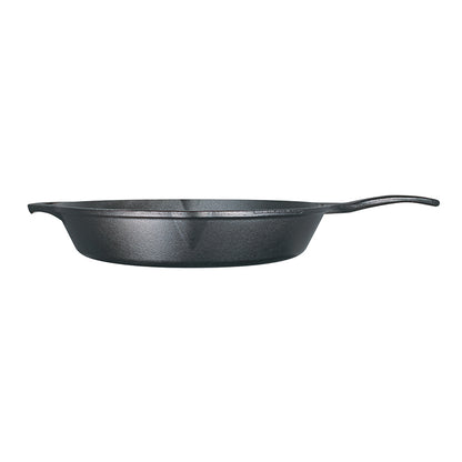 Side view of skillet.